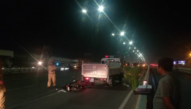 Phát hiện thi thể nam thanh niên trên cầu Sài Gòn, nghi bị tai nạn do đi vào làn đường ô tô
